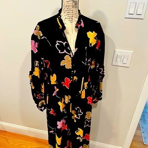 Ted Baker Yviee
New World Oversized Midi Dress With Ruffles. Size 3